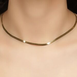 High Quality Solid 925 Sterling Silver, 18k gold plated on necklace brand new